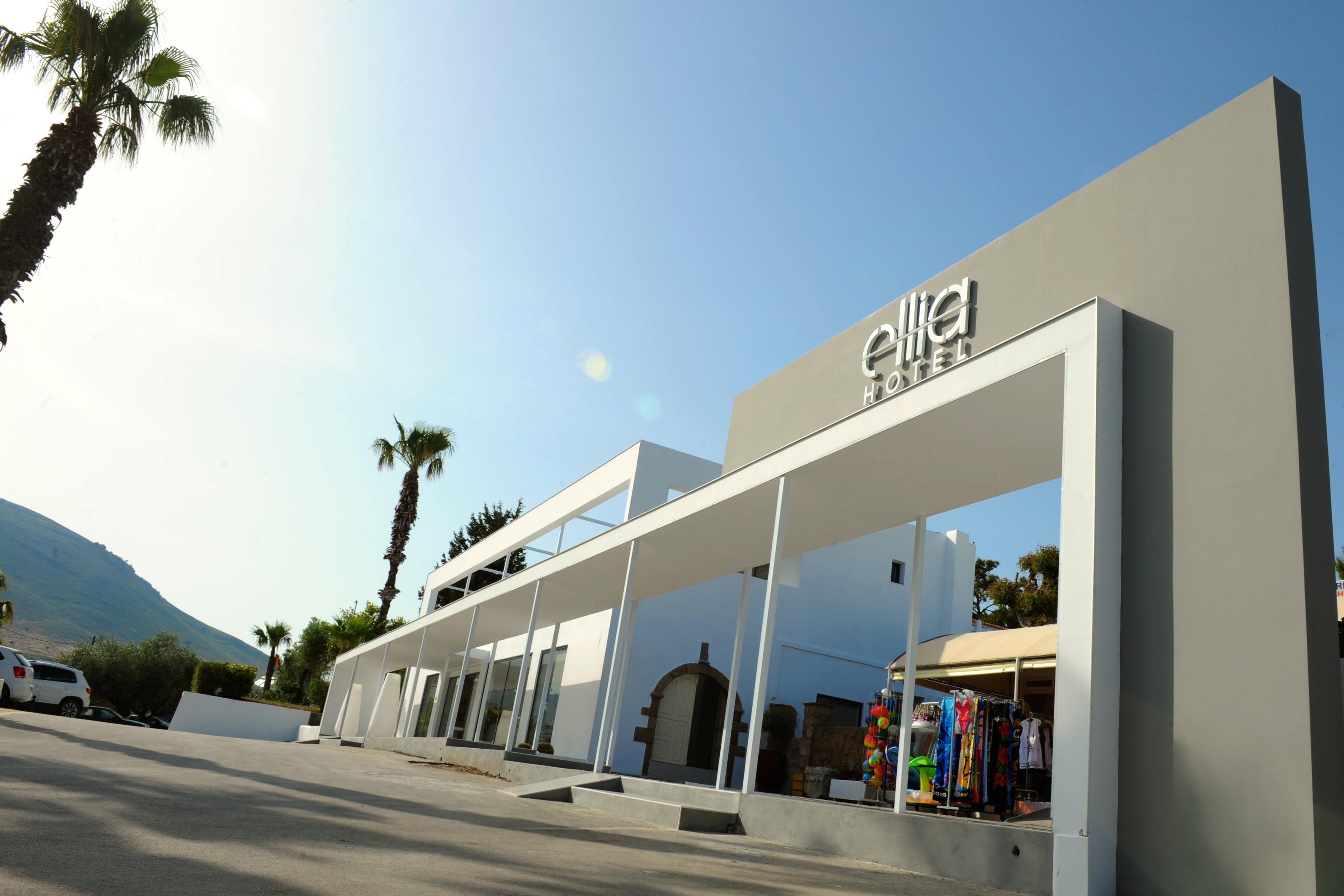 Ellia Hotel 4*